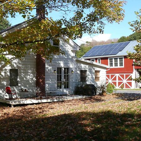 The Farmhouse Suite At Barn & Bike Red Hook Екстериор снимка