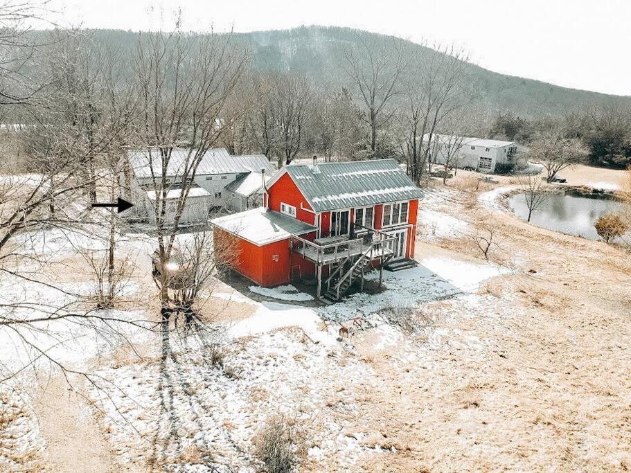 The Farmhouse Suite At Barn & Bike Red Hook Екстериор снимка