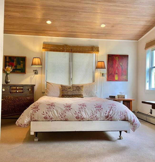 The Farmhouse Suite At Barn & Bike Red Hook Екстериор снимка